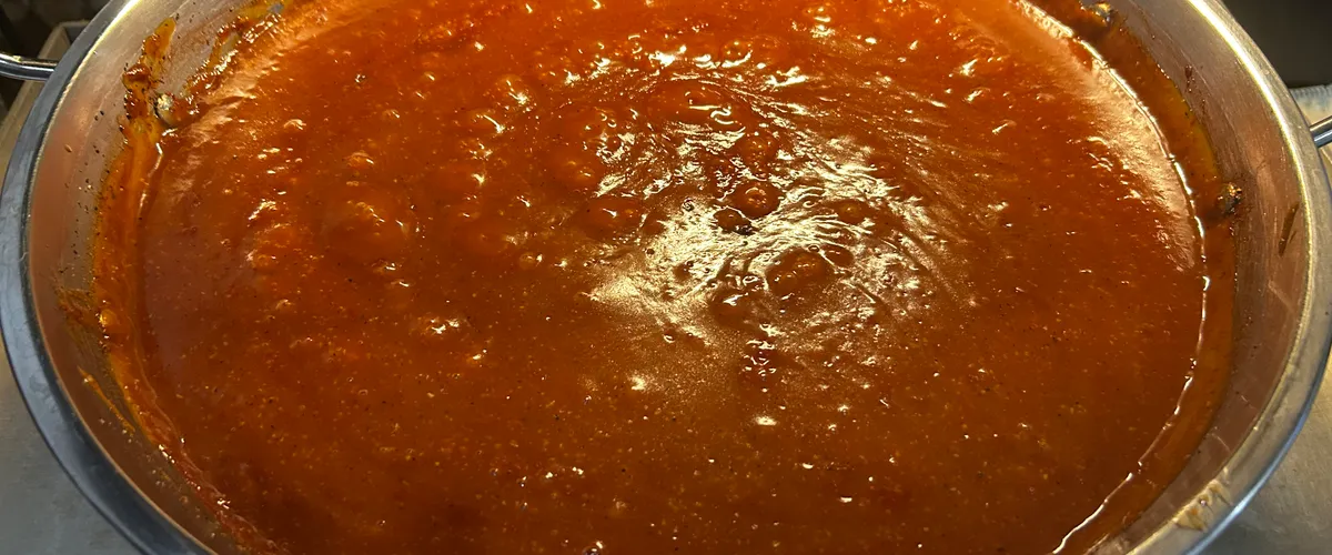 30 litres de sauce bbq maison pour demain...